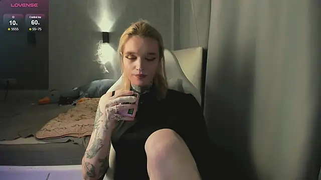 Simona Rain online show from 4, 12, 2025