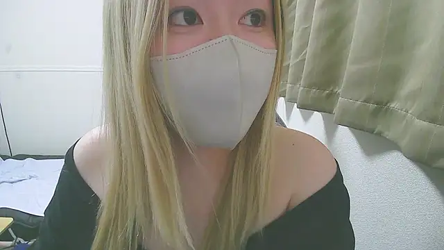 Snapshot of Remi_official chatting on 21, 11, 2025 Remi official online show from 21, 11, 2025