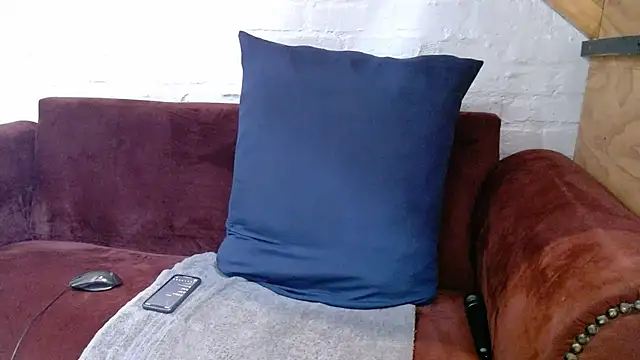 Snapshot of LolaTwerksXX chatting on 11, 9, 2025 LolaTwerksXX online show from 11, 9, 2025