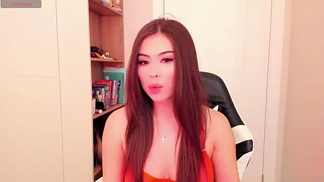 may mia online show from 19, 12, 2025