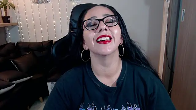 Snapshot of ashleylove_prg chatting on 23, 12, 2024 ashleylove prg online show from 23, 12, 2024