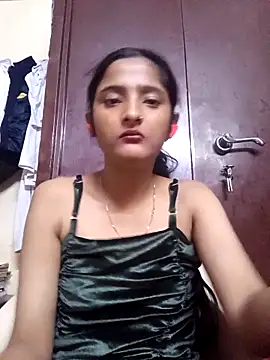 BabySlimmy10 online show from 4, 12, 2025