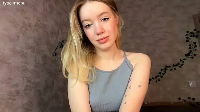 Snapshot of cutiemia0 chatting on 28, 5, 2026 cutiemia0 online show from 28, 5, 2026