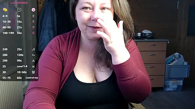 Snapshot of KasiaPrivat chatting on 26, 2, 2025 KasiaPrivat online show from 26, 2, 2025