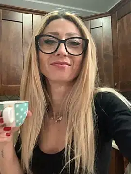 Snapshot of harleyejoker1 chatting on 20, 12, 2024 harleyejoker1 online show from 20, 12, 2024