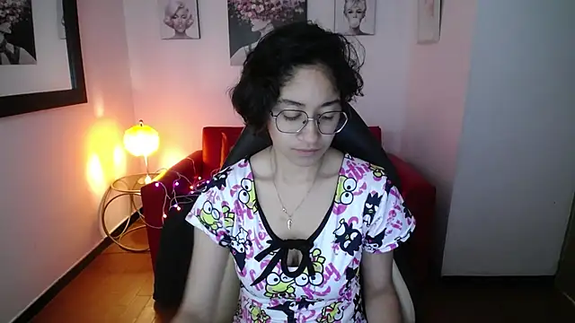 Snapshot of Lili_Gomez_ chatting on 15, 2, 2025 Lili Gomez online show from 15, 2, 2025