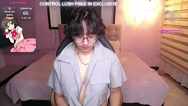 Snapshot of Lili_Gomez_ chatting on 24, 11, 2025 Lili Gomez online show from 24, 11, 2025