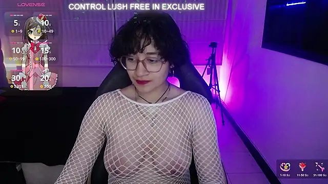 Snapshot of Lili_Gomez_ chatting on 28, 11, 2025 Lili Gomez online show from 28, 11, 2025