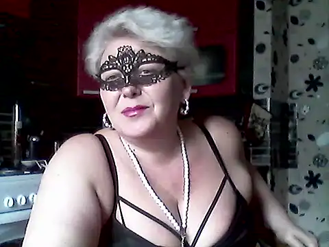 Lisa Suzie online show from 6, 4, 2026