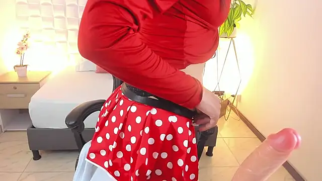 Snapshot of stephanya_ chatting on 4, 1, 2025 stephanya online show from 4, 1, 2025