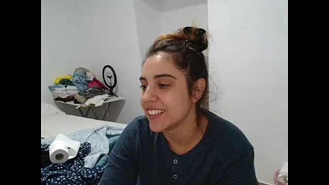 Ursumi1 online show from 19, 10, 2025