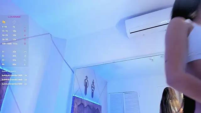 Snapshot of aggy_castel chatting on 10, 2, 2025 aggy castel online show from 10, 2, 2025