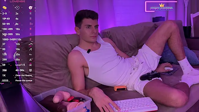 Snapshot of Walt_Enjoy chatting on 18, 2, 2025 Walt Enjoy online show from 18, 2, 2025