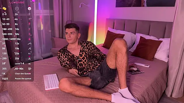 Snapshot of Walt_Enjoy chatting on 21, 11, 2025 Walt Enjoy online show from 21, 11, 2025