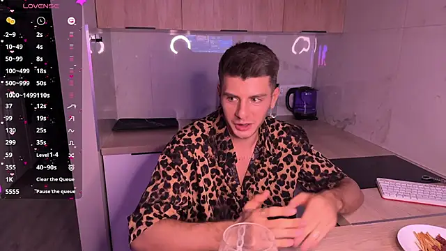 Snapshot of Walt_Enjoy chatting on 22, 11, 2025 Walt Enjoy online show from 22, 11, 2025