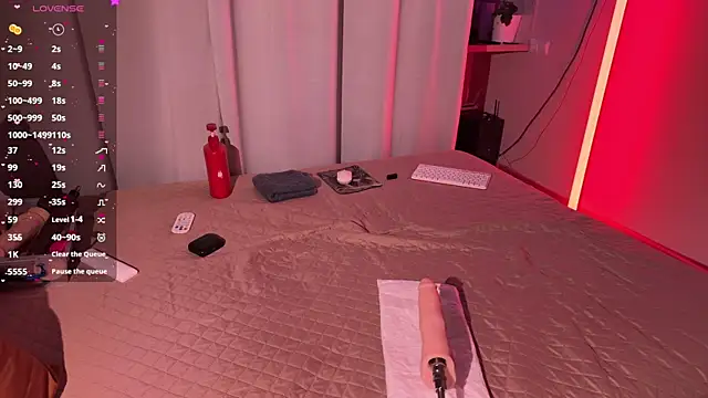 Snapshot of Walt_Enjoy chatting on 25, 11, 2025 Walt Enjoy online show from 25, 11, 2025