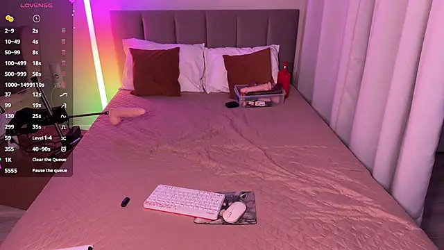 Snapshot of Walt_Enjoy chatting on 28, 11, 2025 Walt Enjoy online show from 28, 11, 2025