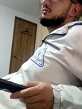 Nene1325 online show from 18, 12, 2024