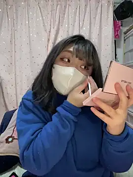 YUNA-yuna online show from 21, 2, 2025