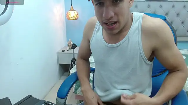 Snapshot of Jheidertwink chatting on 30, 12, 2024 Jheidertwink online show from 30, 12, 2024