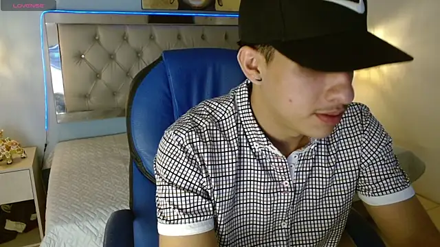 Snapshot of Jheidertwink chatting on 9, 2, 2025 Jheidertwink online show from 9, 2, 2025