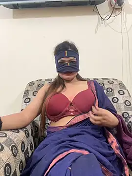 HoneyBearCpl online show from 22, 3, 2025