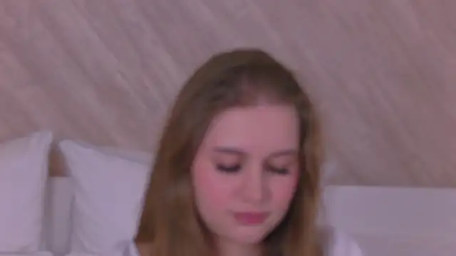 EllieHayes online show from 10, 1, 2025