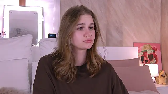 EllieHayes online show from 18, 10, 2025