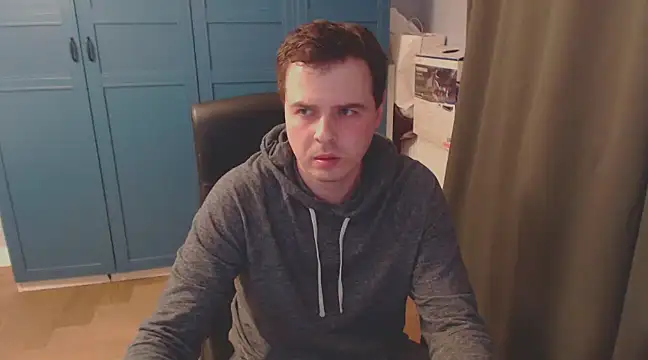 Snapshot of CuteMan33 chatting on 23, 12, 2024 CuteMan33 online show from 23, 12, 2024