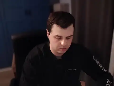 Snapshot of CuteMan33 chatting on 8, 3, 2026 CuteMan33 online show from 8, 3, 2026