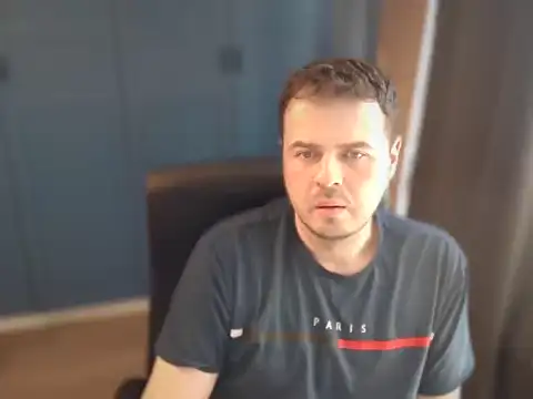 Snapshot of CuteMan33 chatting on 30, 4, 2026 CuteMan33 online show from 30, 4, 2026