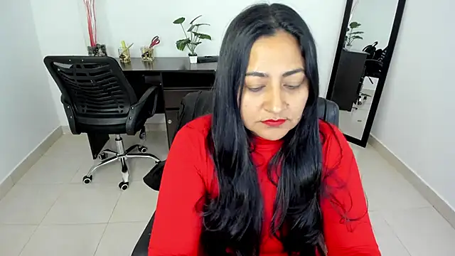 Adele Sweett online show from 28, 2, 2025