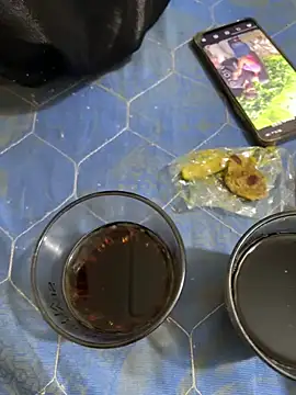 Snapshot of United3 chatting on 15, 11, 2025 United3 online show from 15, 11, 2025