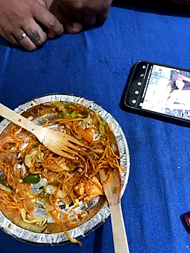 Snapshot of United3 chatting on 16, 11, 2025 United3 online show from 16, 11, 2025