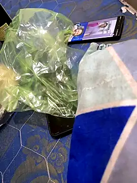 Snapshot of United3 chatting on 20, 11, 2025 United3 online show from 20, 11, 2025