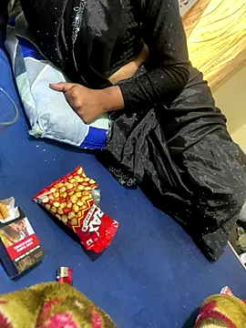 Snapshot of United3 chatting on 23, 11, 2025 United3 online show from 23, 11, 2025