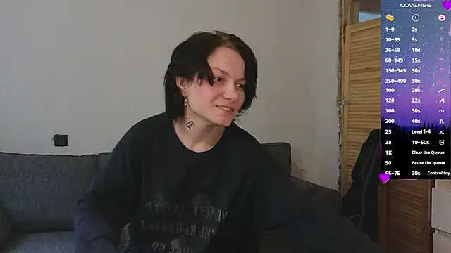 esajukyy online show from 18, 4, 2026