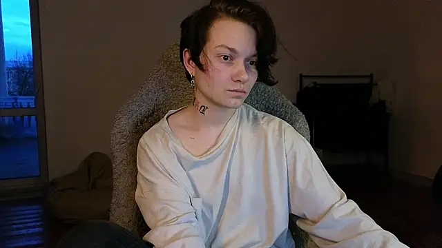 esajukyy online show from 14, 5, 2026