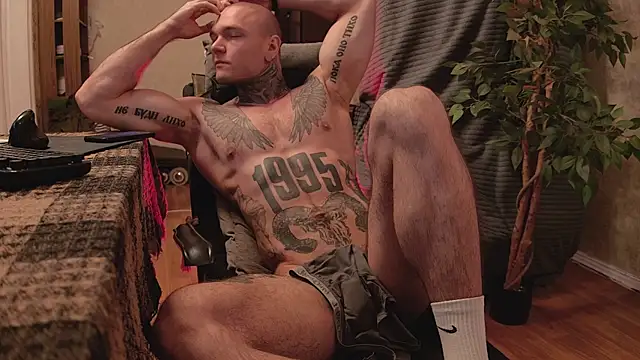 Snapshot of bulatov_xx chatting on 28, 10, 2025 bulatov xx online show from 28, 10, 2025