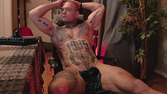 Snapshot of bulatov_xx chatting on 5, 11, 2025 bulatov xx online show from 5, 11, 2025