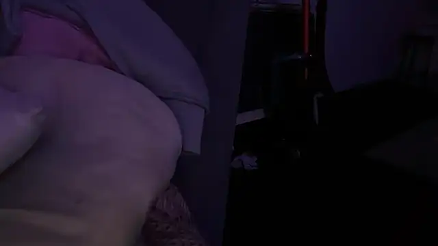 Snapshot of houy111111 chatting on 3, 10, 2025 houy111111 online show from 3, 10, 2025