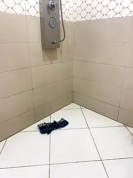 Snapshot of Lahcene chatting on 31, 10, 2025 Lahcene online show from 31, 10, 2025