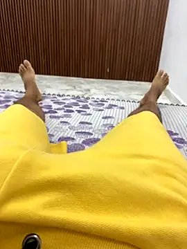 Snapshot of Lahcene chatting on 2, 11, 2025 Lahcene online show from 2, 11, 2025