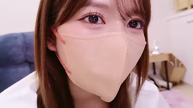 Snapshot of Runarunapi chatting on 10, 10, 2025 Runarunapi online show from 10, 10, 2025