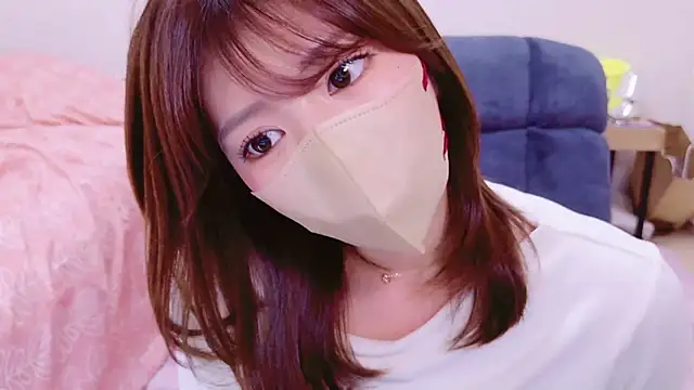 Snapshot of Runarunapi chatting on 19, 10, 2025 Runarunapi online show from 19, 10, 2025