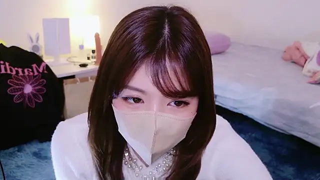 Snapshot of Runarunapi chatting on 28, 10, 2025 Runarunapi online show from 28, 10, 2025