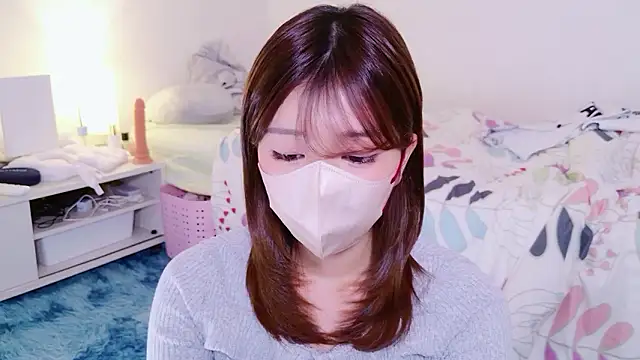 Snapshot of Runarunapi chatting on 15, 11, 2025 Runarunapi online show from 15, 11, 2025