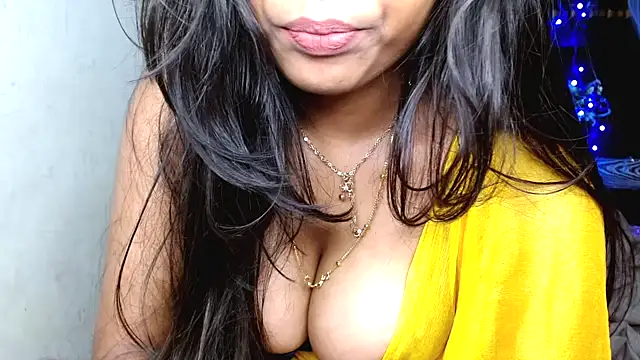 hinaa khan online show from 8, 2, 2026