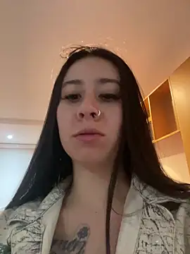 Zoee t online show from 25, 1, 2025