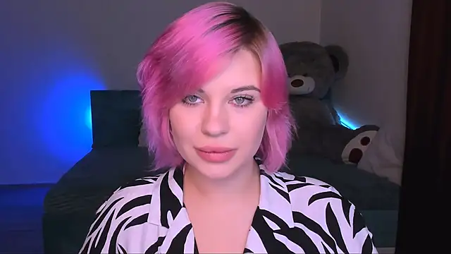 Snapshot of evaharve chatting on 23, 12, 2024 evaharve online show from 23, 12, 2024